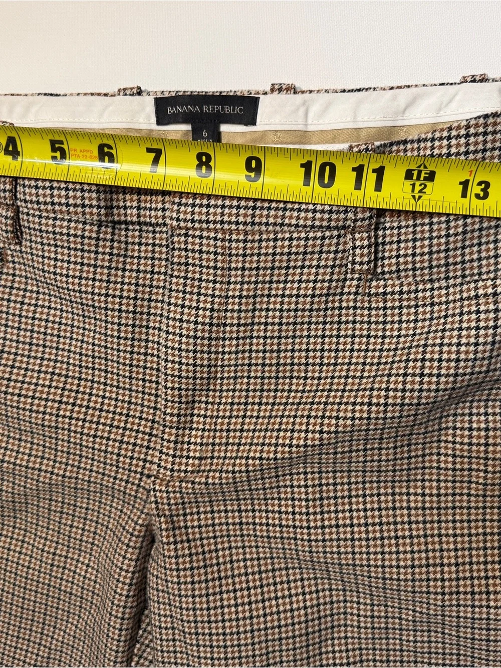 Banana Republic‎ Men’s Tan and Black Micro-Check Chinos